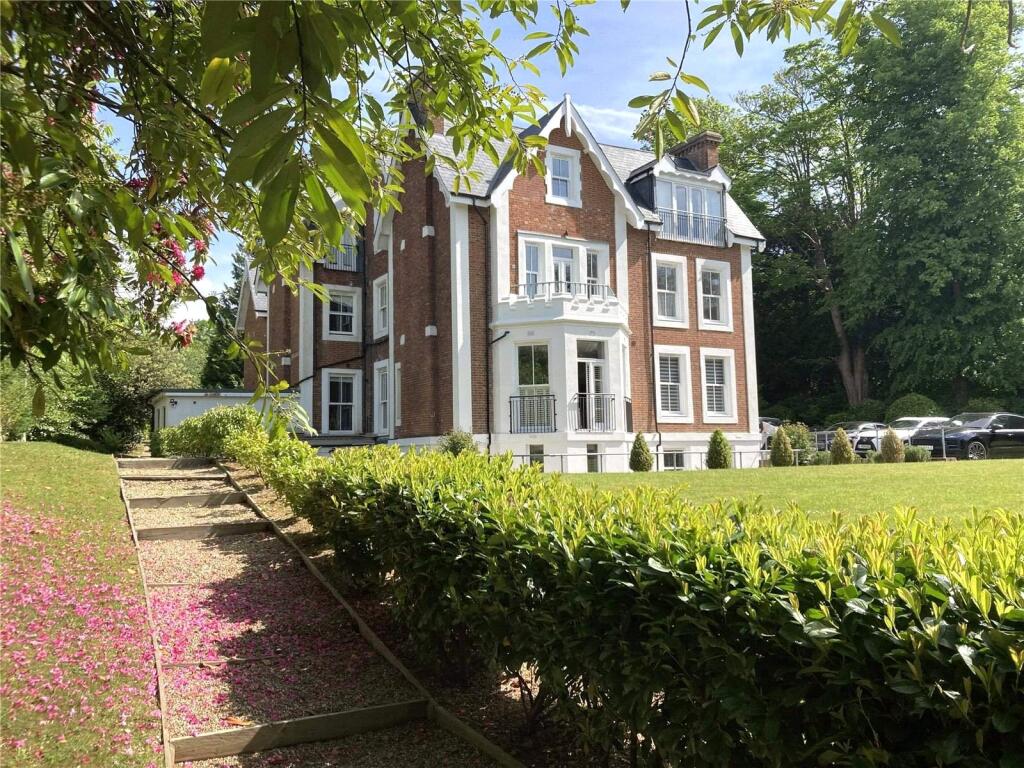 Main image of property: Calverley Park Gardens, Tunbridge Wells, Kent, TN1