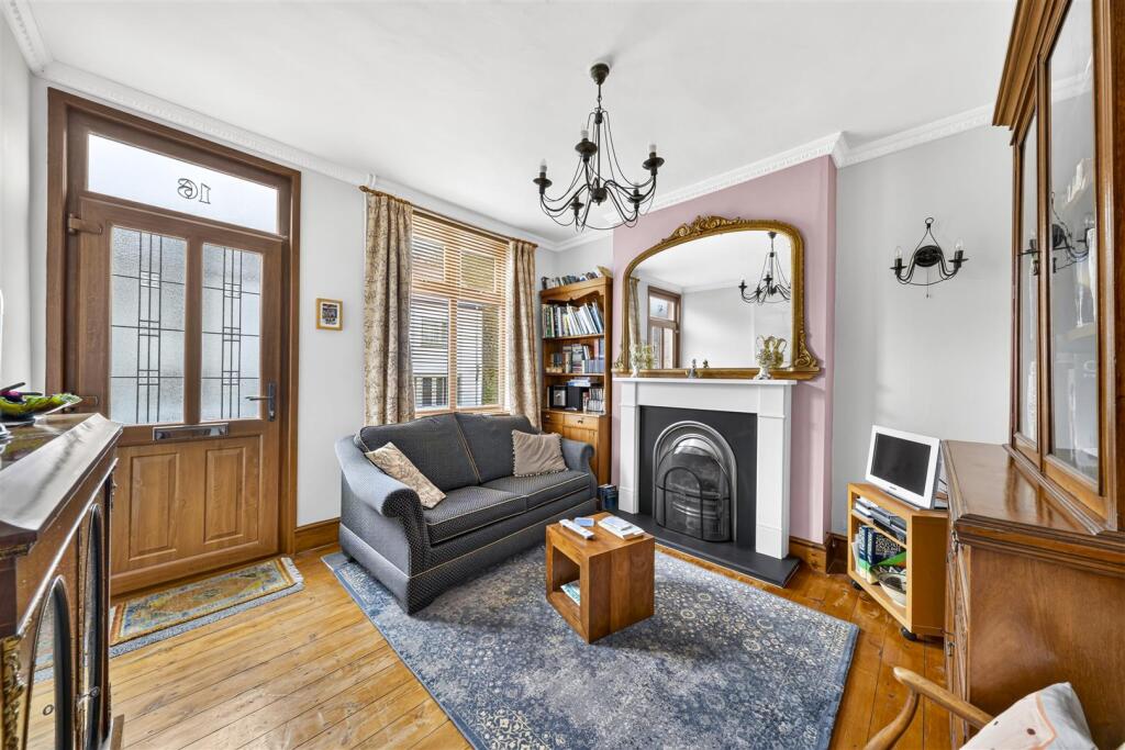 House in Charnwood, Shepshed - More