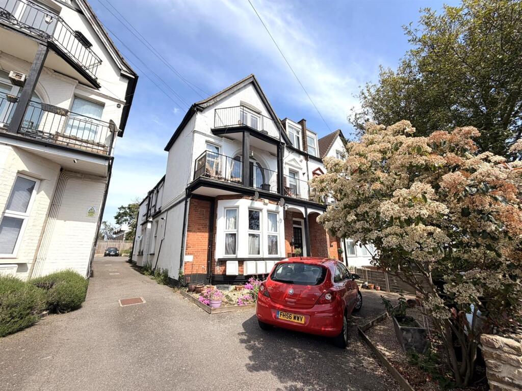 Main image of property: Kings Road, Westcliff-On-Sea