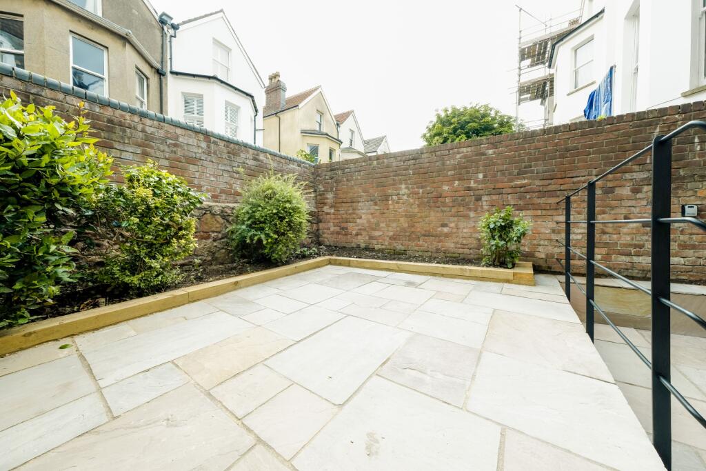 Property photo 8