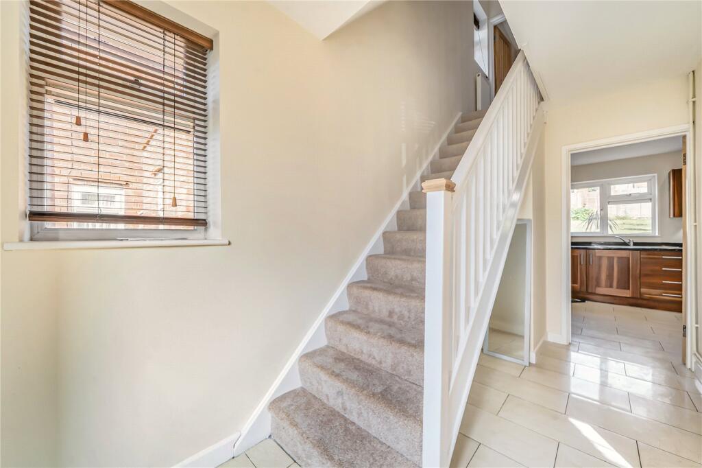 House in Hemel Hempstead, High Wycombe Community Board - View 5