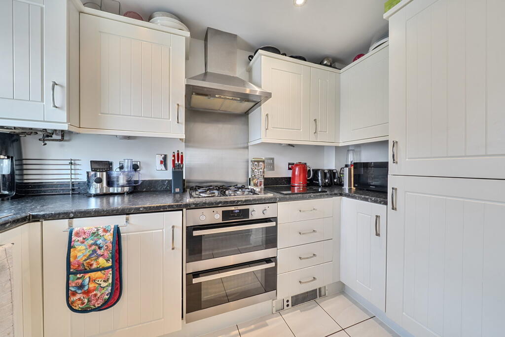 Englefield Way, Basingstoke - View 5