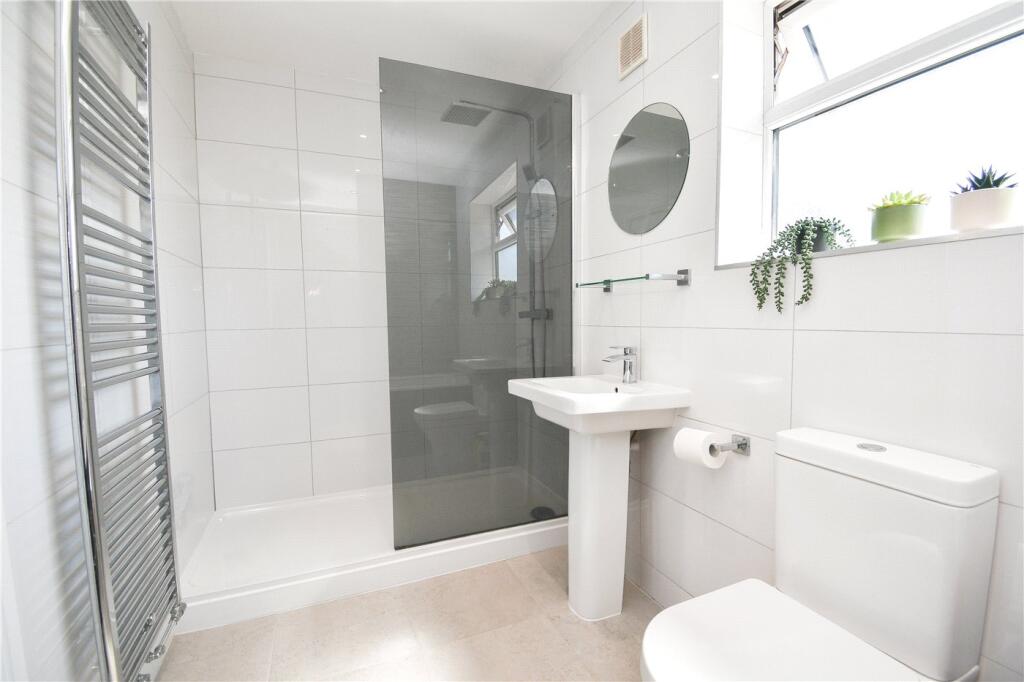 Apartment in Moreton, Liverpool City Region - View 5