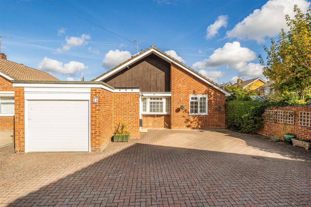 Main image of property: Tower Close, Emmer Green, Reading