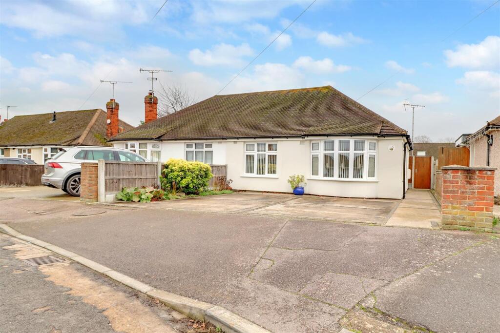 Laurel Avenue, Wickford photo 2