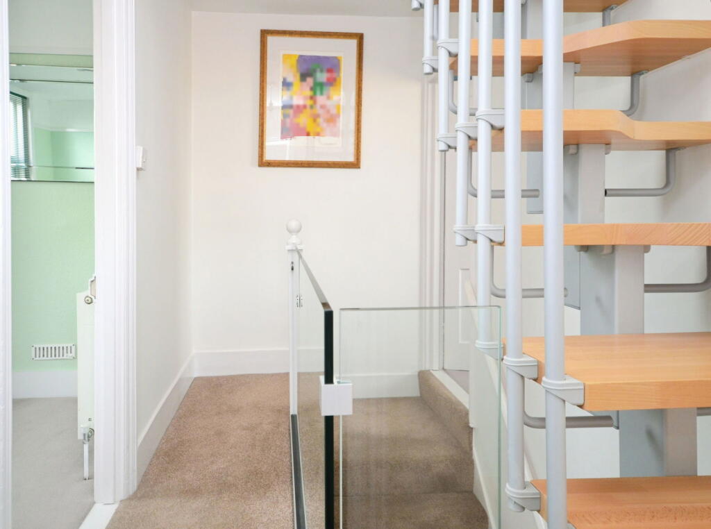Outram Road, Felpham, Bognor Regis, West Sussex, PO22 7AL photo 3