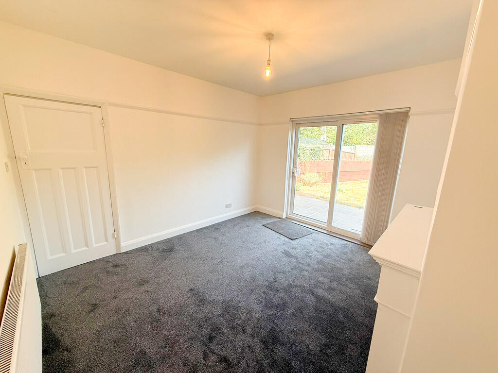 House in London - View 2