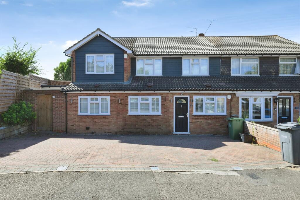 Main image of property: Lilliards Close, Hoddesdon