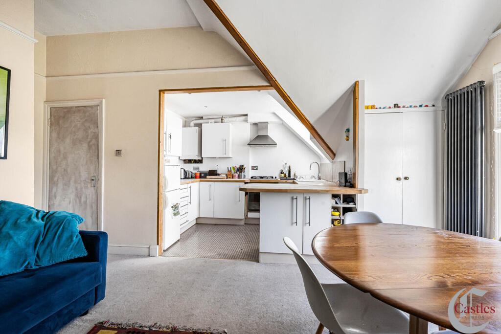 Apartment in London - View 5