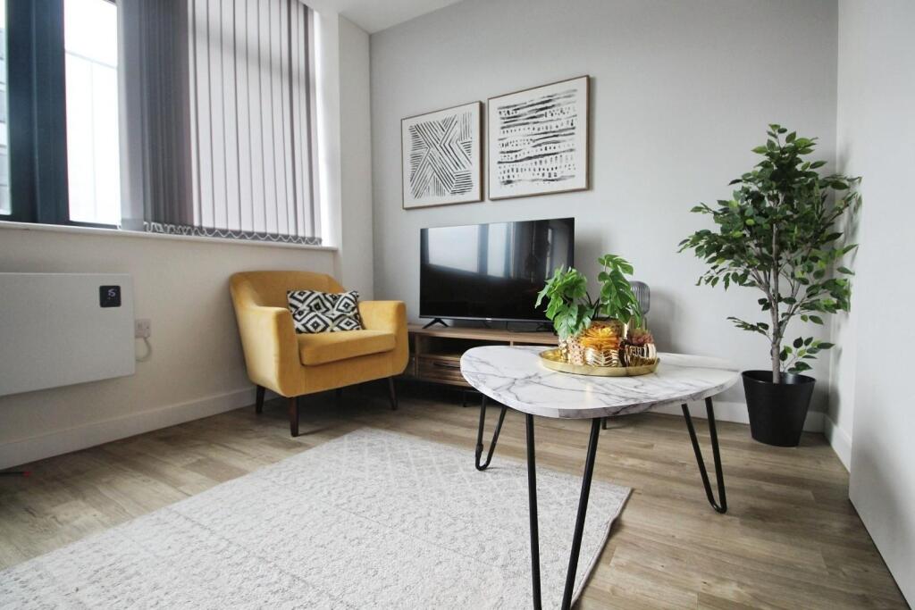 48 Seymour Grove, Old Trafford, Manchester photo 5