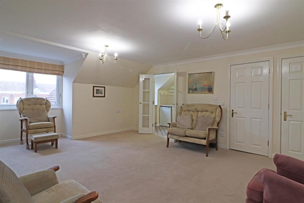 Main image of property: London Road, Redhill
