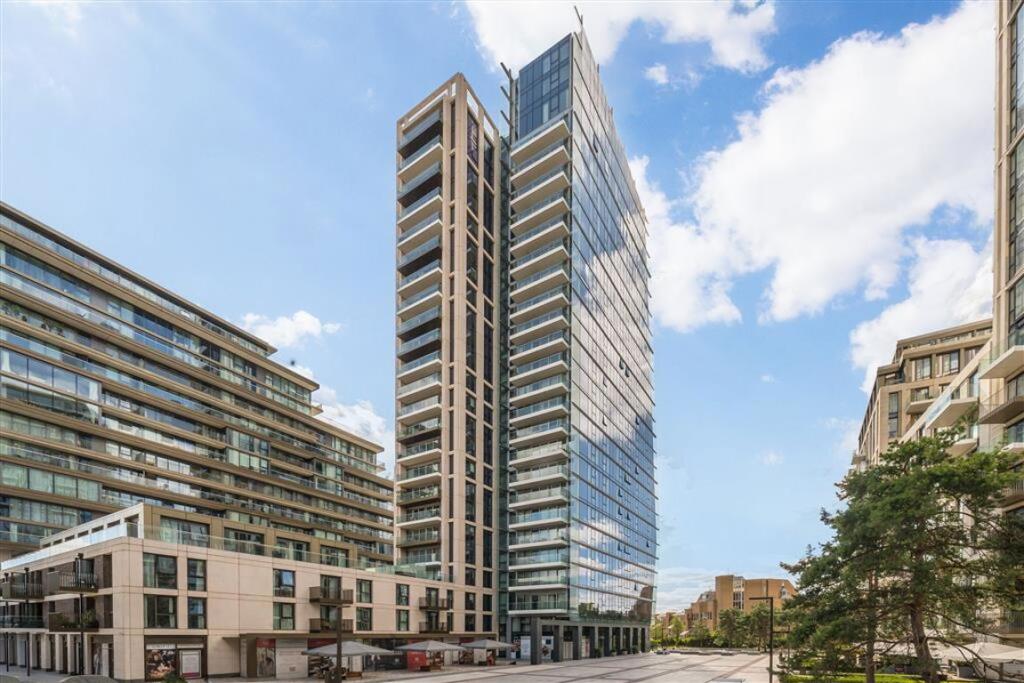 Apartment in London - More