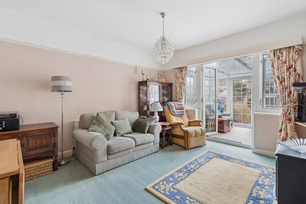 Apartment in Amersham - View 2