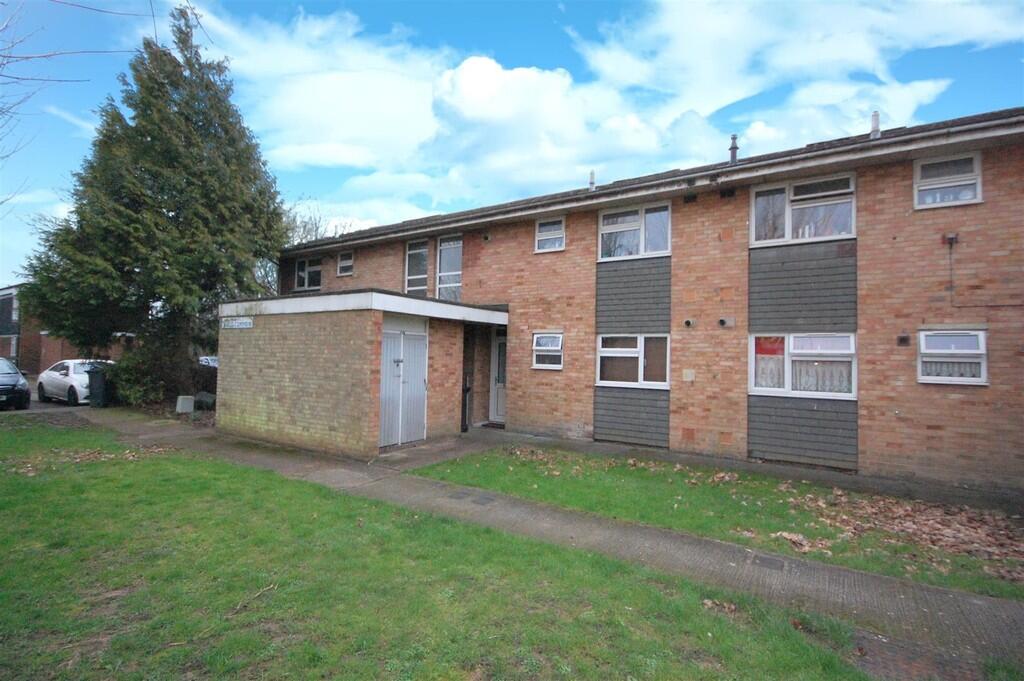 Main image of property: Wood Common, Birchwood, Hatfield