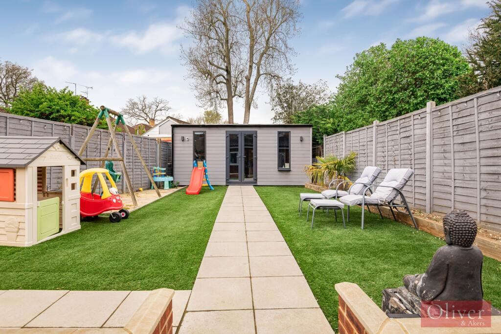 Additional image 3 of Claremont, Bricket Wood, AL2