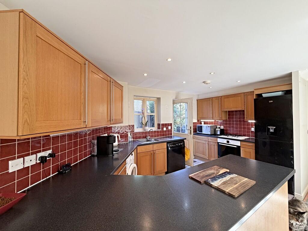 Catkin Cottage, The Willows, Parbrook, Billingshurst photo 3