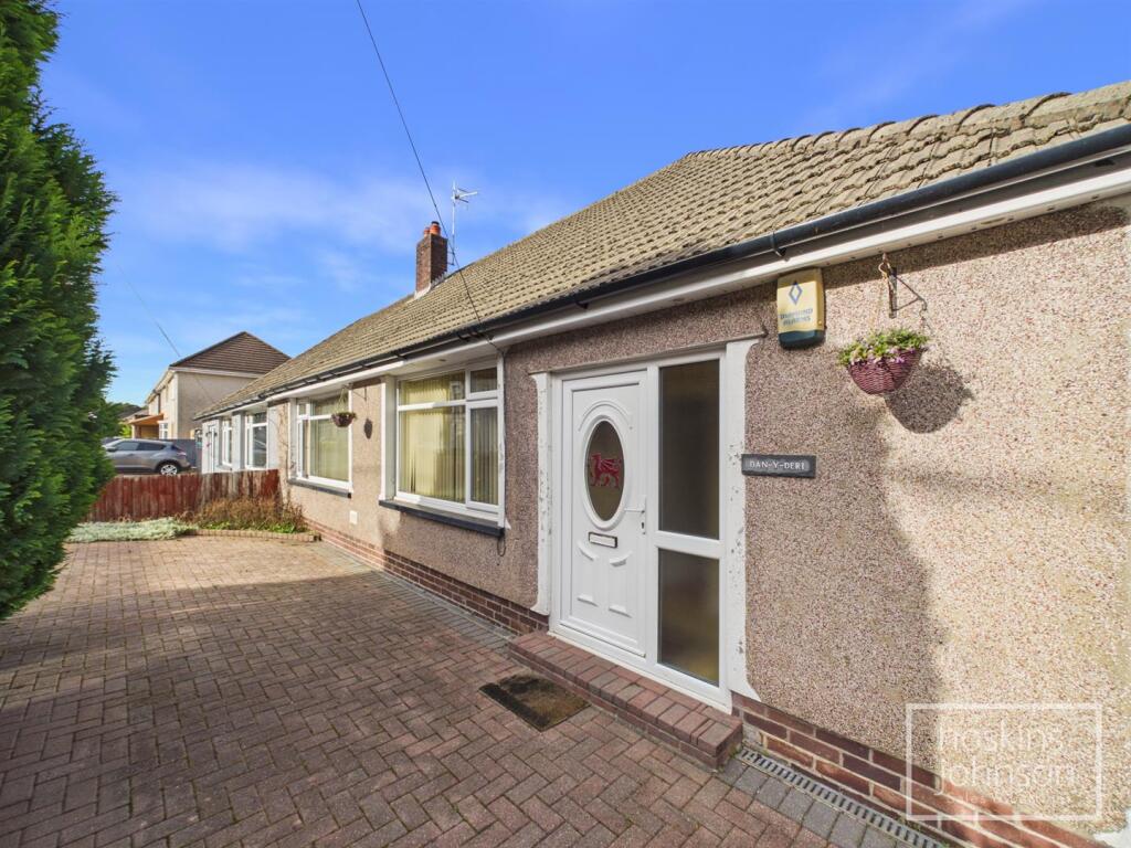 3-bed semi-detached on Barry Road, Pwllgwaun, Pontypridd, £280,000