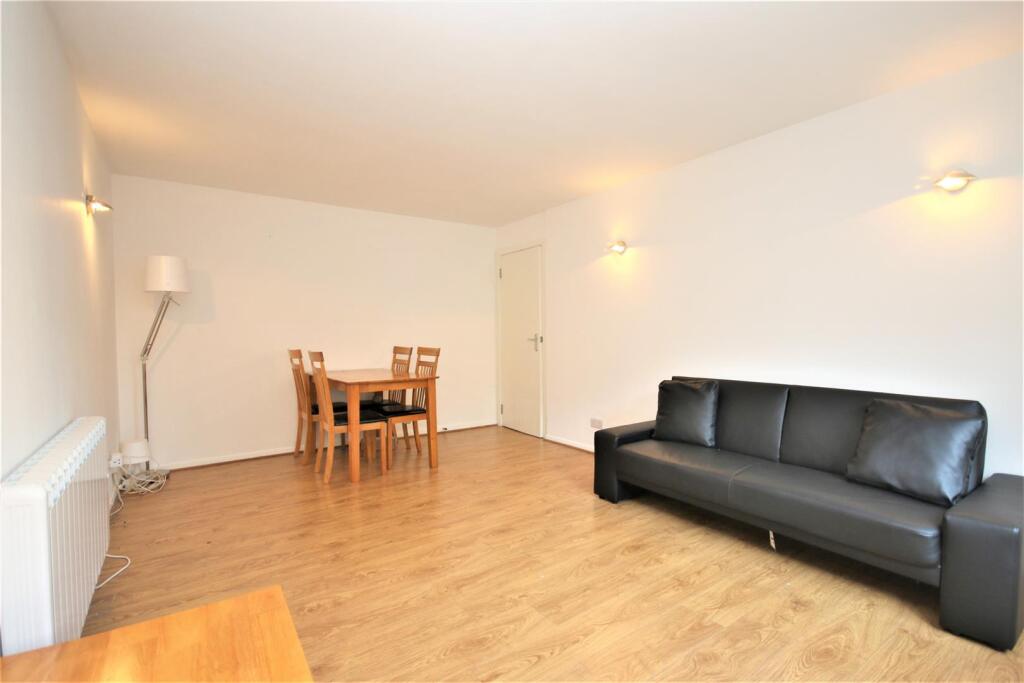 Apartment in London, Lower Holloway, Holloway - More