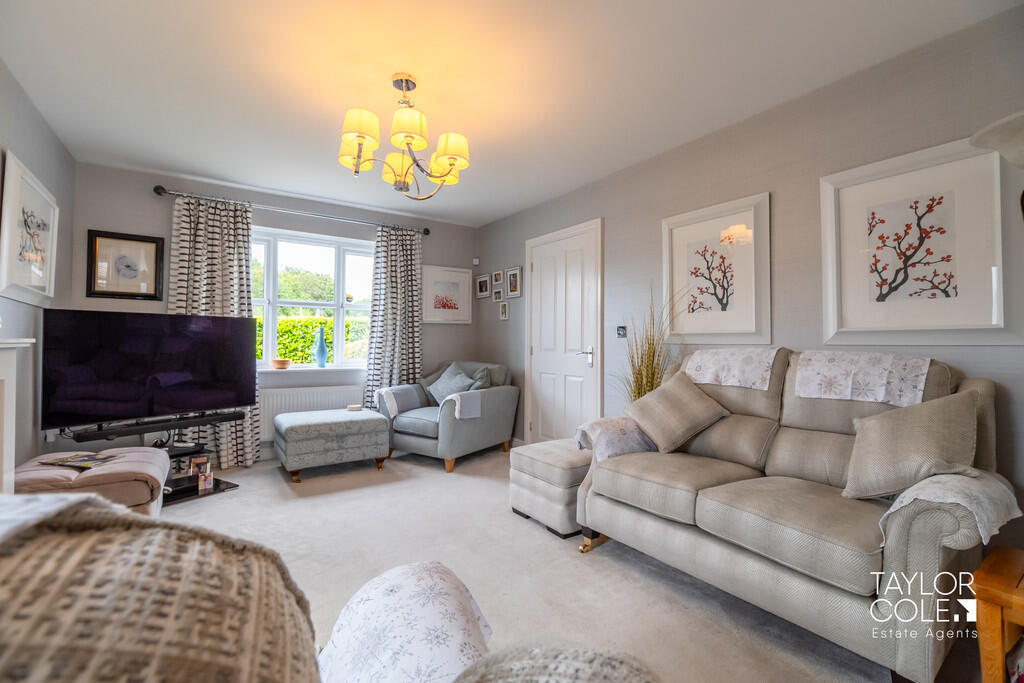 House in Tamworth, Staffordshire - View 4