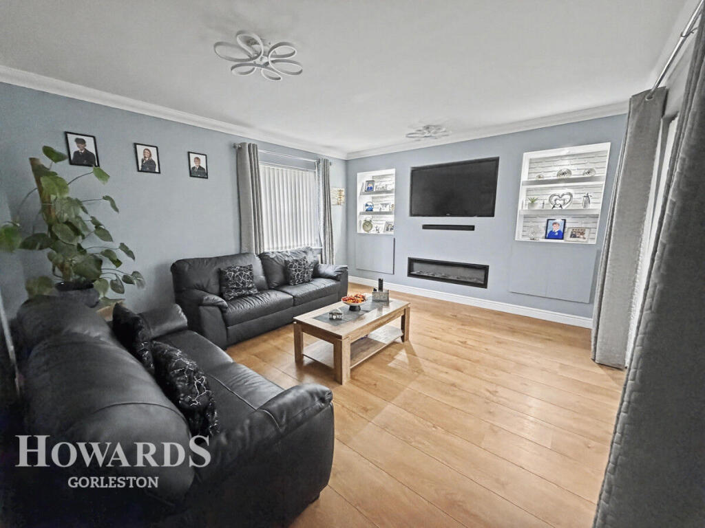 Horsley Drive, Gorleston photo 3