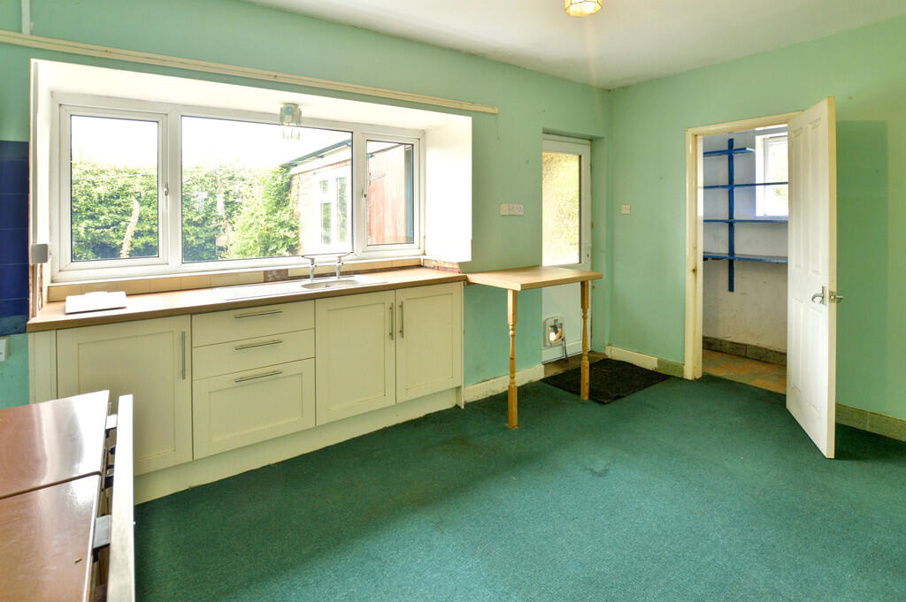 House in East Lindsey, Scamblesby - More