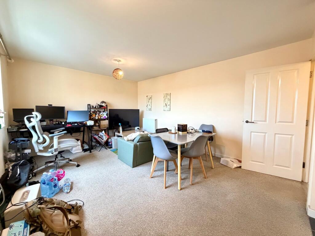 Blythebridge, Broughton, Milton Keynes, MK10 - View 4