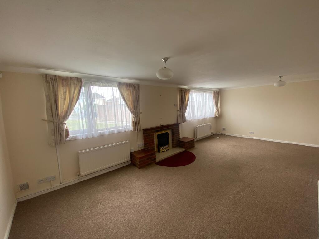 Adastral Road, Poole, BH17 photo 2