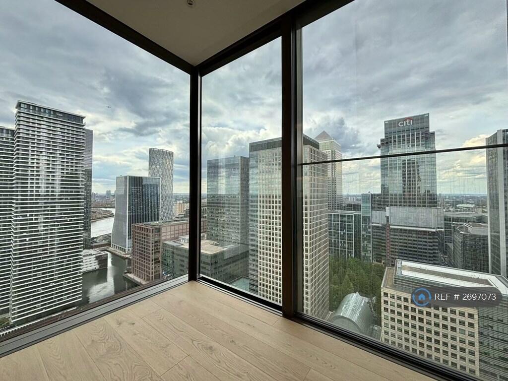 Main image of property: Harcourt Tower, London, E14