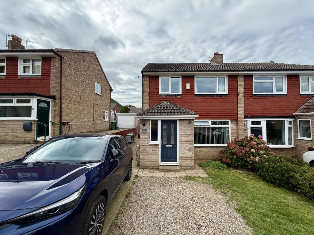 3-bed semi-detached on 20, Taunton Vale, Guisborough, Redcar And Cleveland, £215,000