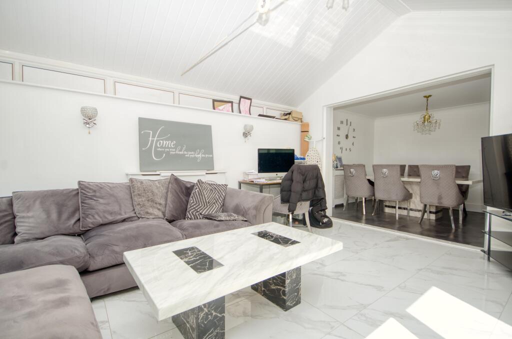 House in Southampton - View 4