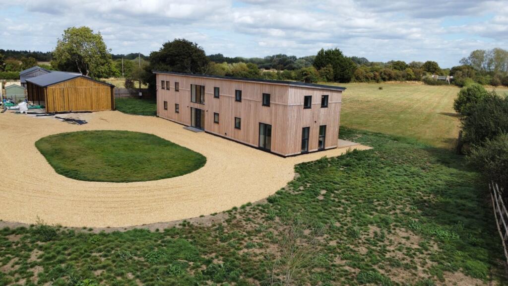 Main image of property: Lechlade, Gloucestershire, GL7