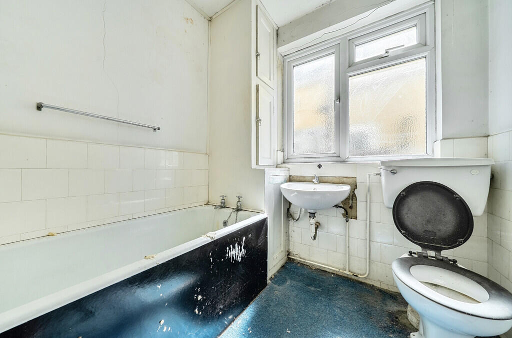 Apartment in Dartford - More
