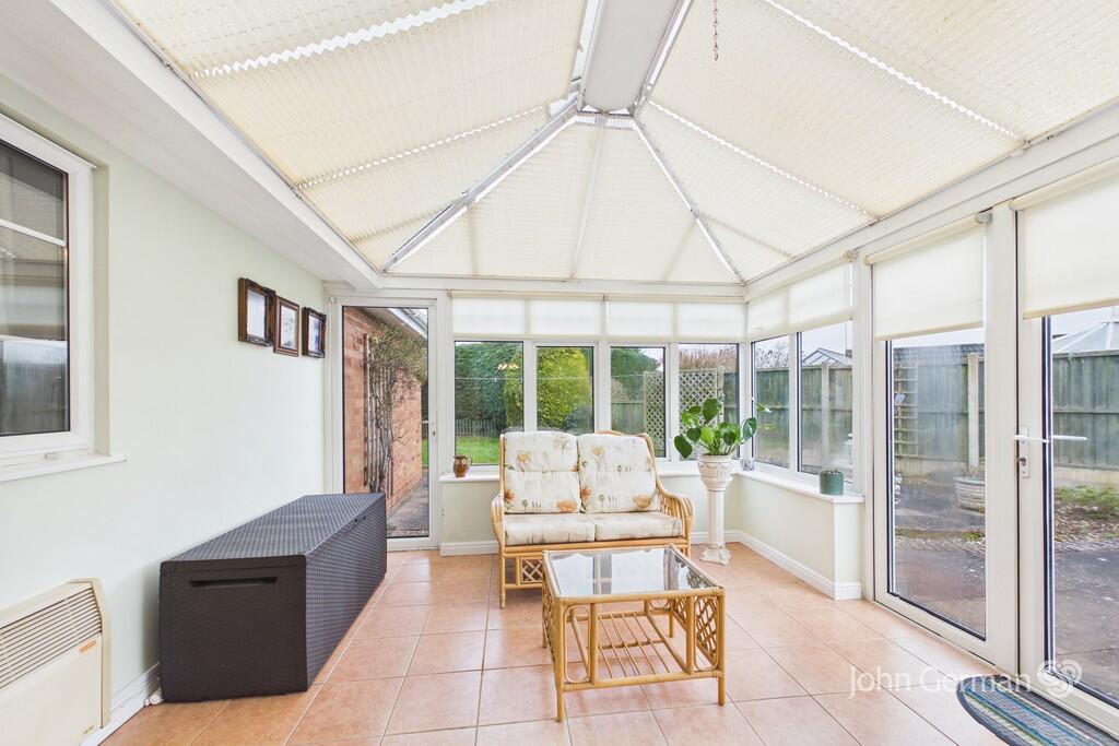 Creswell Farm Drive, Stafford photo 4
