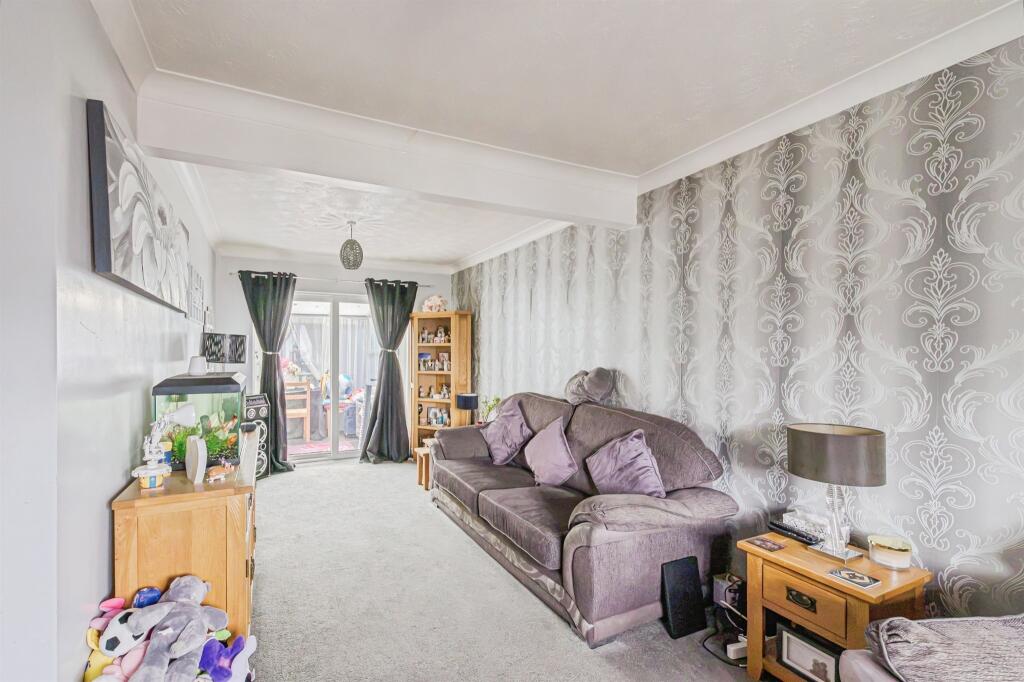 House in Tamworth, Staffordshire - View 4