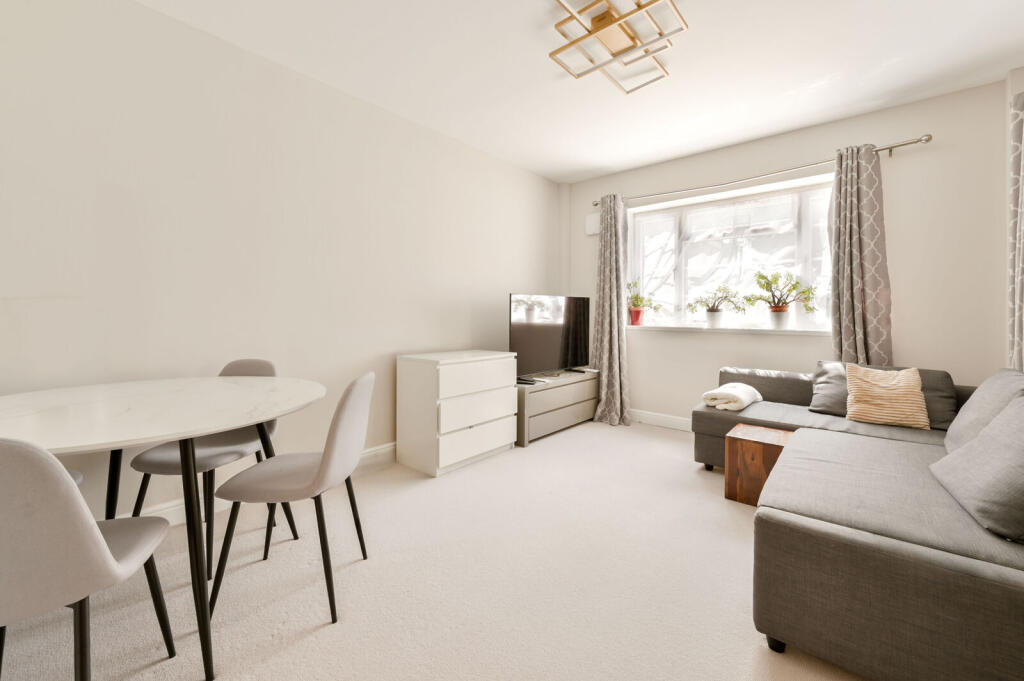 Main image of property: Gunnersbury Court, Acton, London, W3
