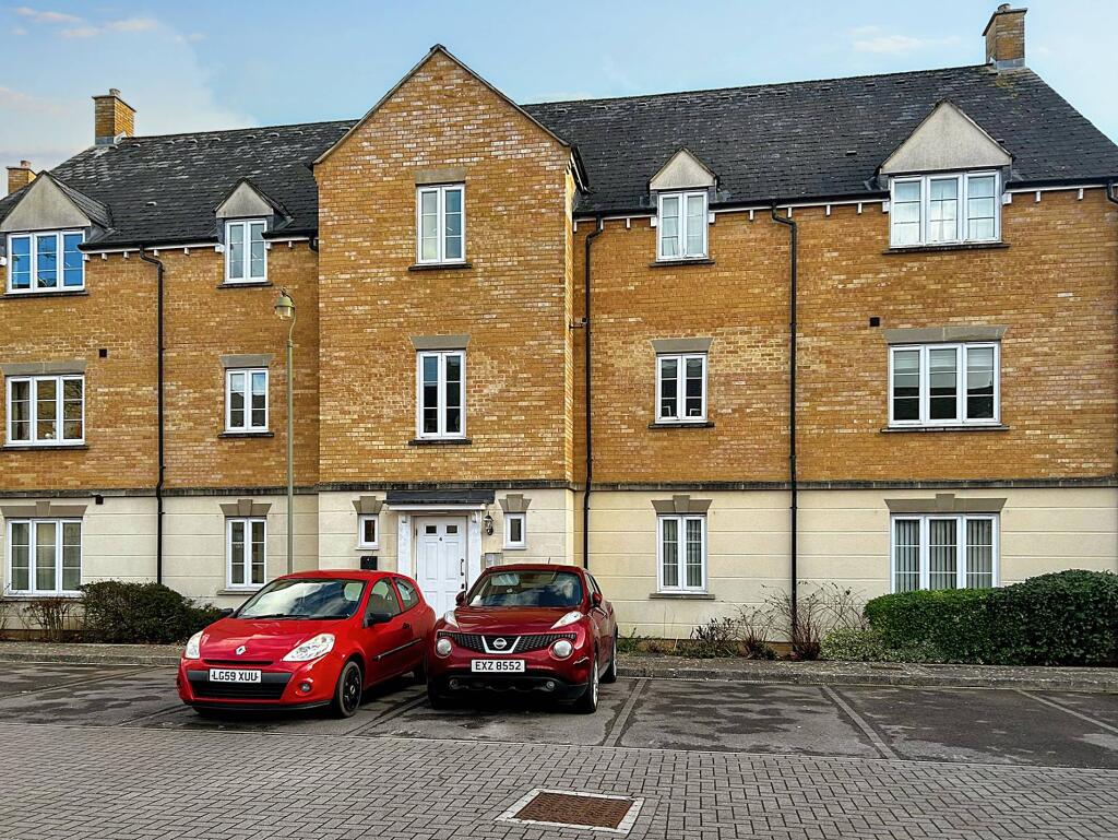 Main image of property: 4 Harvest Grove, Witney, Oxfordshire