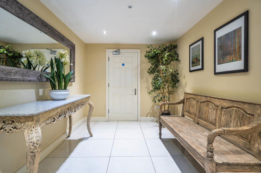 Upper Cambrian Road, Chester, Cheshire photo 3