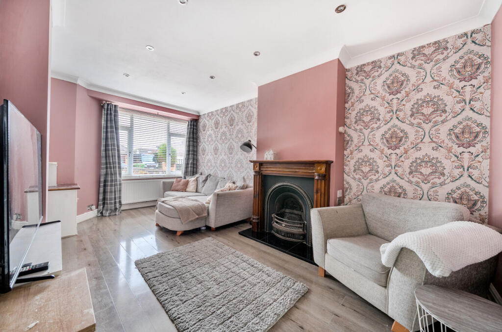 Merton Avenue, Portchester, Hampshire, PO16 photo 2