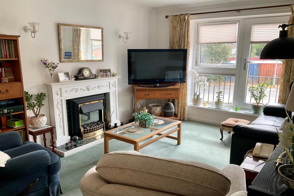 Apartment in Canterbury - View 4