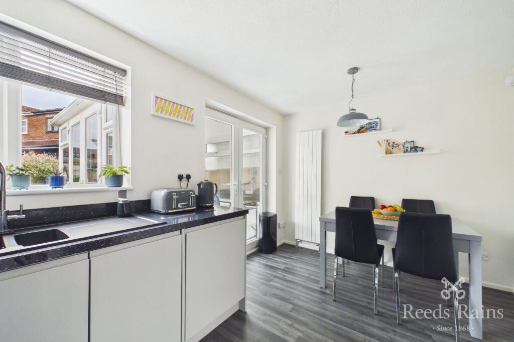 Poppleton Rise, Tingley, Wakefield, West Yorkshire, WF3 photo 4