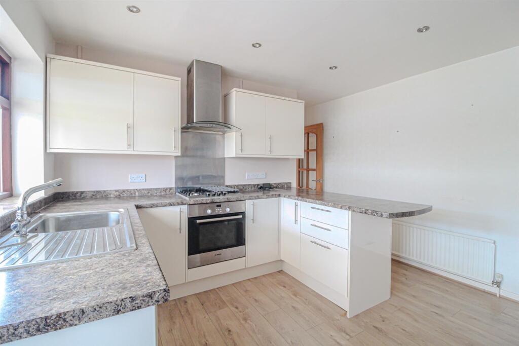 Main image of property: Almond Walk, Gedling, Nottingham