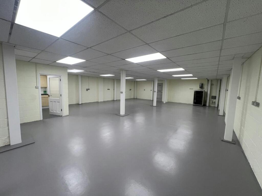 Internal 1.JPG