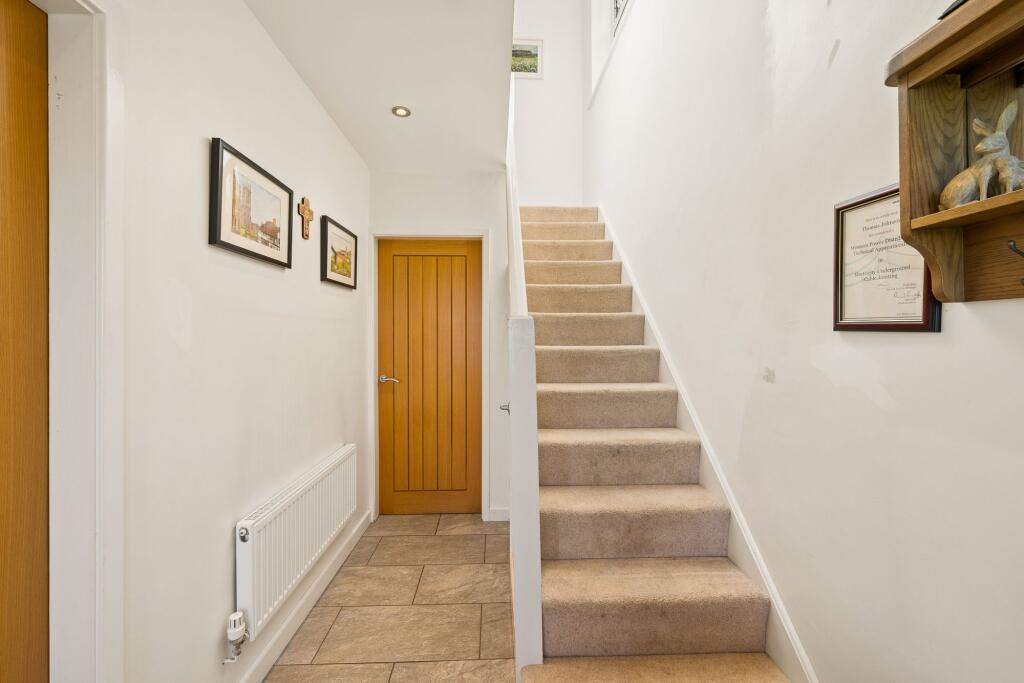 House in Shrewsbury, Shropshire - More