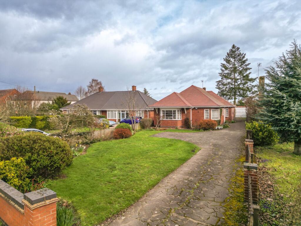 Main image of property: Higham Lane, Nuneaton, CV11