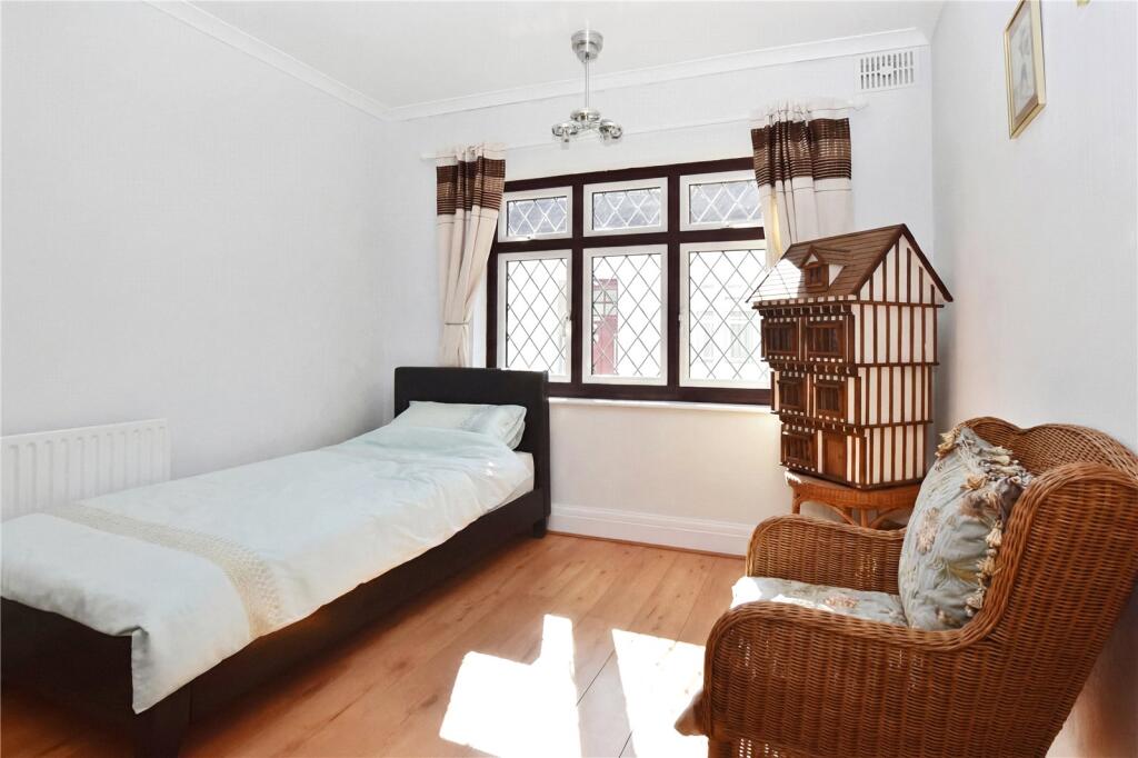 Brampton Road, Bexleyheath, DA7 - View 5