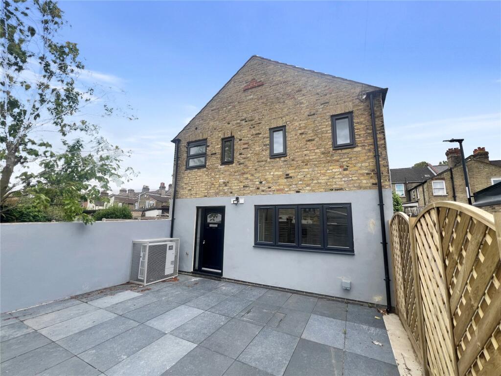 Main image of property: Lenton Path, Plumstead Common, London, SE18