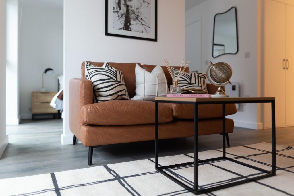 Main image of property: 807 East New Baillie Street, Rochdale, Greater Manchester, OL16 1AU