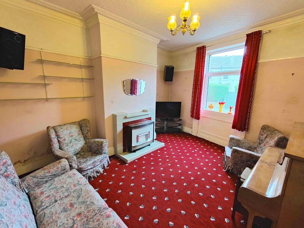 55 Lightcliffe Road, Brighouse, HD6 2DJ photo 4