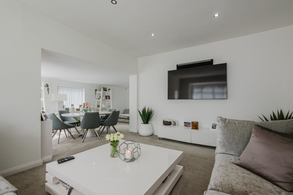 House in Bury, Greater Manchester - View 4