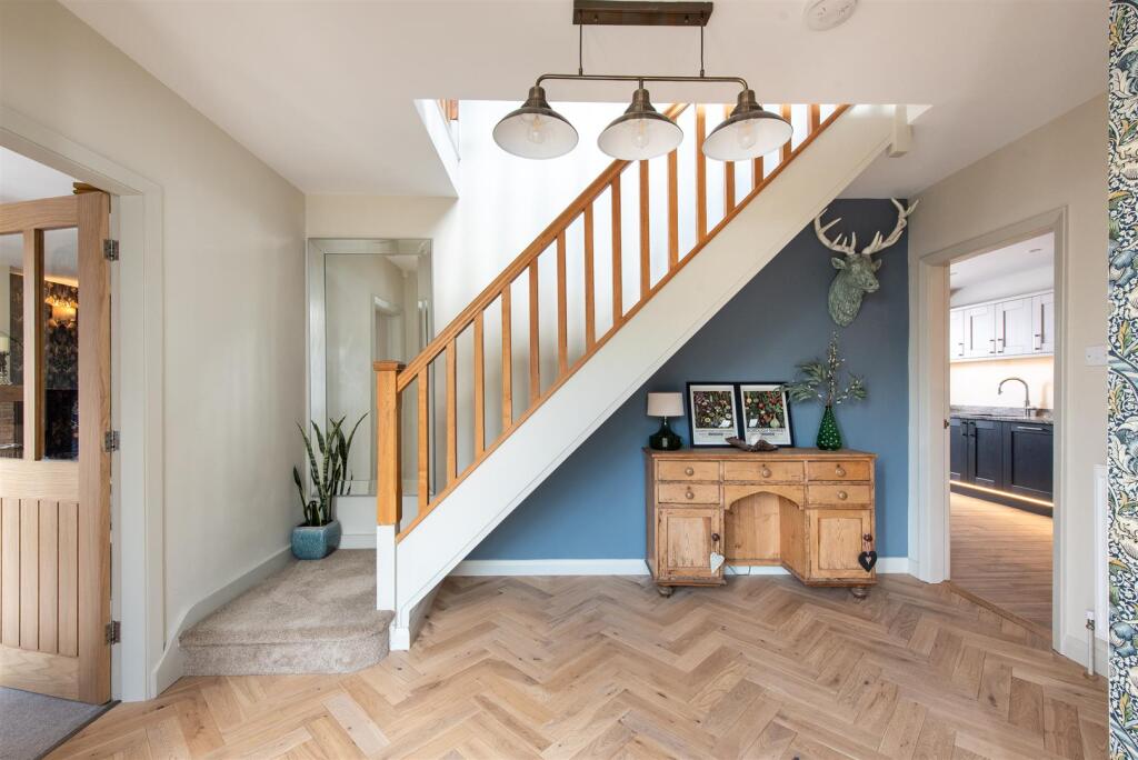 Kidderminster Road, Hagley, Stourbridge photo 4
